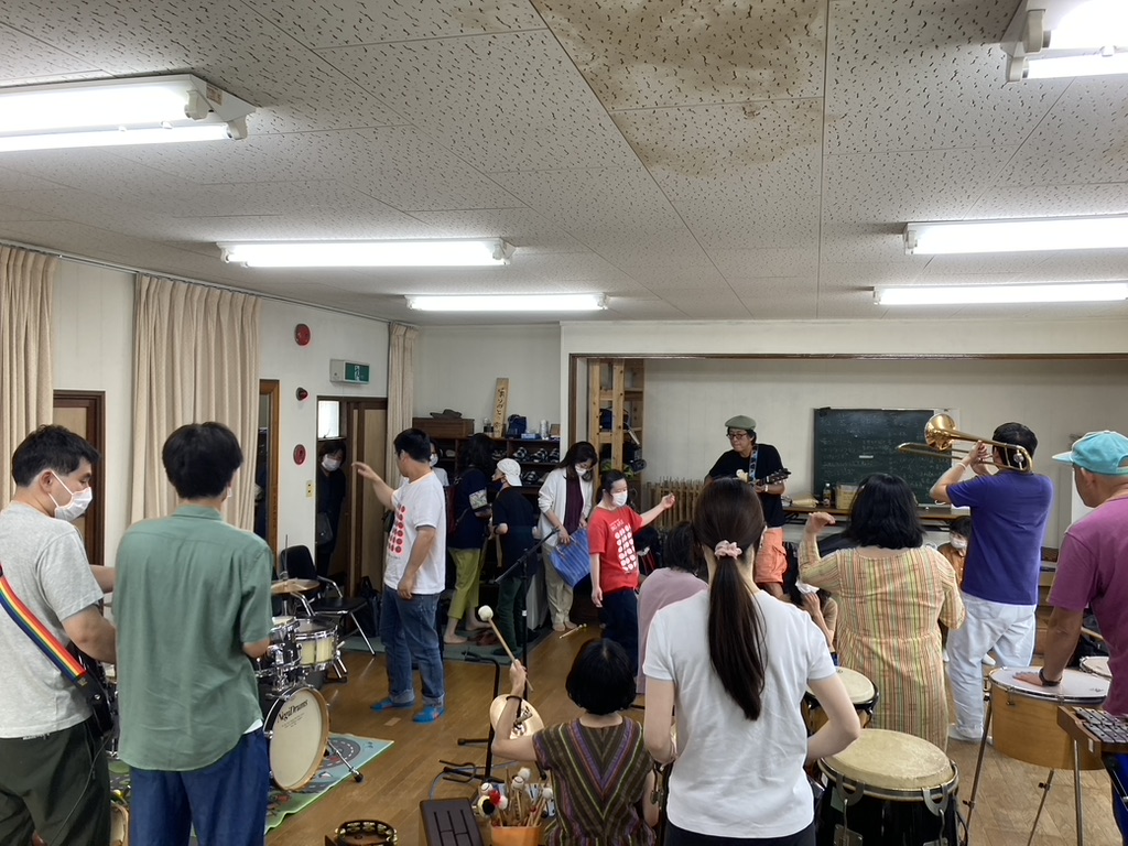 和田岬で行われている音遊びの会